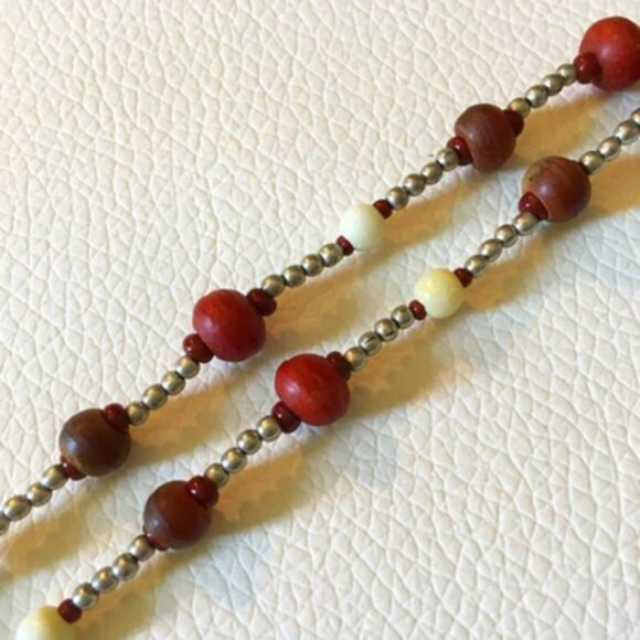 Vintage 90s Victorian Witch Necklace in Wood + Metal - Picture 7 of 11